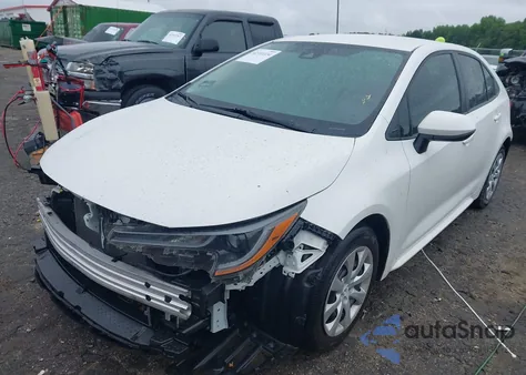 2020 Toyota Corolla Le z USA, uszkodzony, nr VIN 5YFEPRAE3LP075222